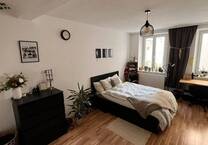 Helle Erdgeschoßwohnung in der Stiftstadt
