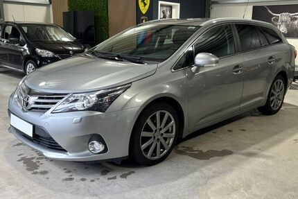 Toyota Avensis 184.755 km 9.280 &euro; Plettenberg 58840