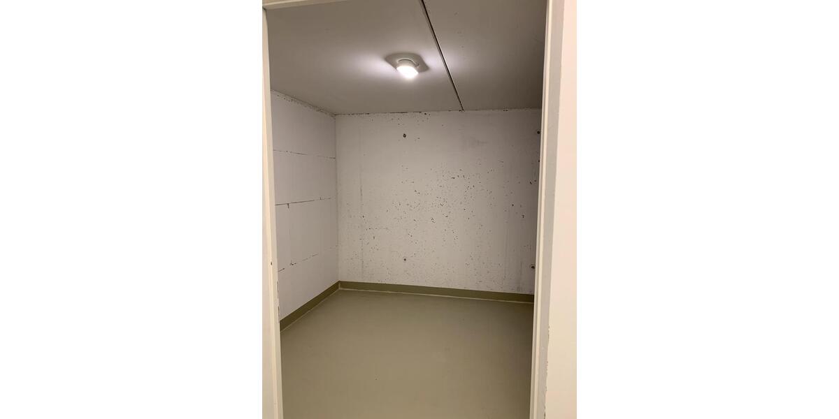 Erdgeschoßwohnung Weinstadt - 3 Zimmer, 119 m&sup2;, 1.601&euro; | Angebot:26004773