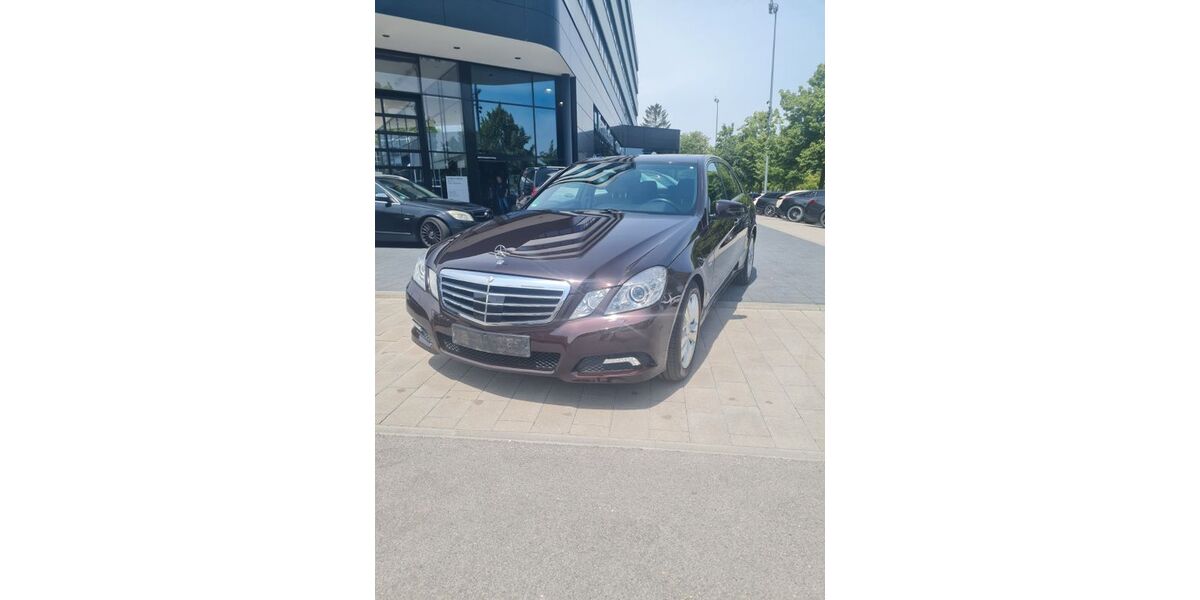 Mercedes-Benz E 350 69.980 km 14.600 &euro; Pfatter 93102