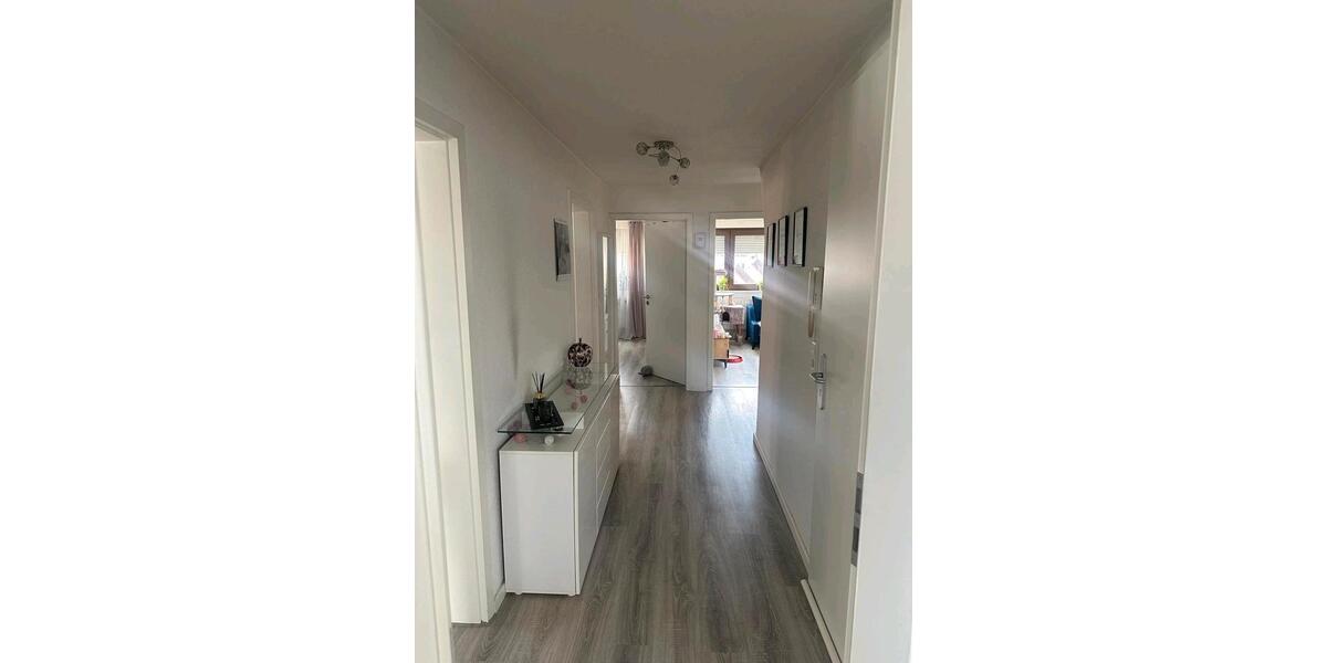 Dachgeschoßwohnung Schwieberdingen - 3 Zimmer, 67 m&sup2;, 238.000&euro; | Angebot:26464066