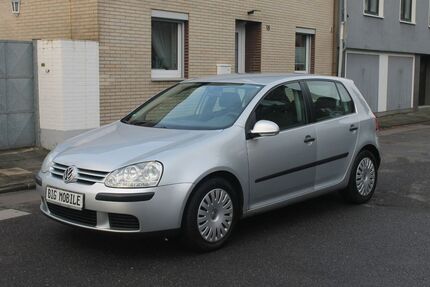 VW Golf 190.000 km 2.950 &euro; Köln 50739