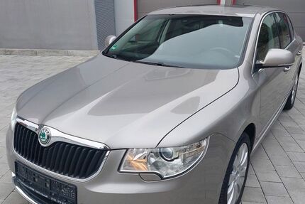 Skoda Superb 142.600 km 6.500 € Hechingen 72379