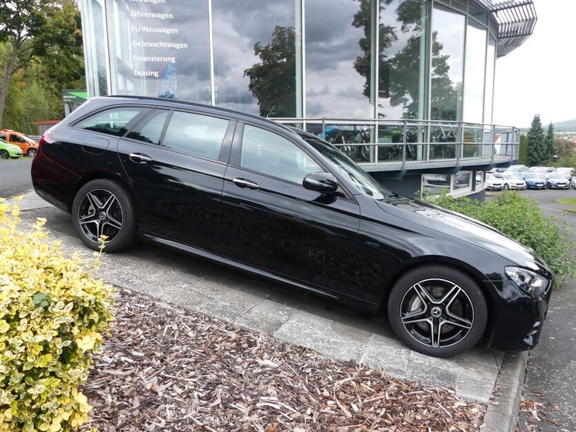 Mercedes-Benz E 300 97.186 km 33.700 € Buttlar 36419
