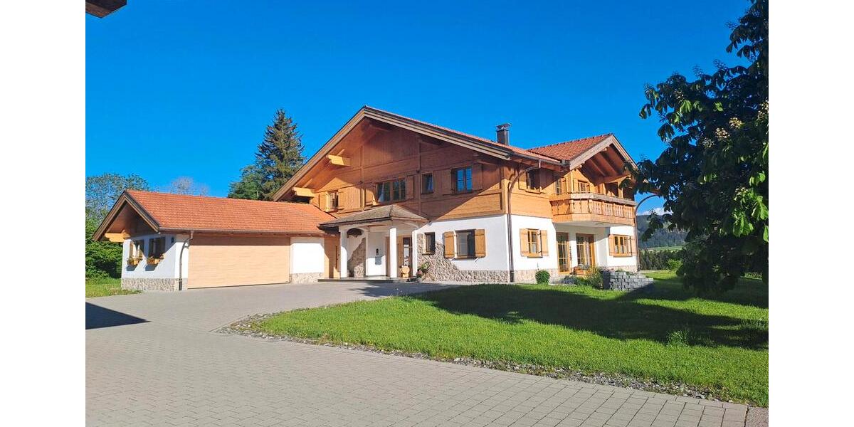 Dachgeschoßwohnung Oy-Mittelberg Mittelberg - 2.5 Zimmer, 94 m&sup2;, 1.300&euro; | Angebot:26693030