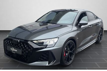 Audi RS3 3.900 km 67.770 &euro; Neustadt a.d. Weinstraße 67433