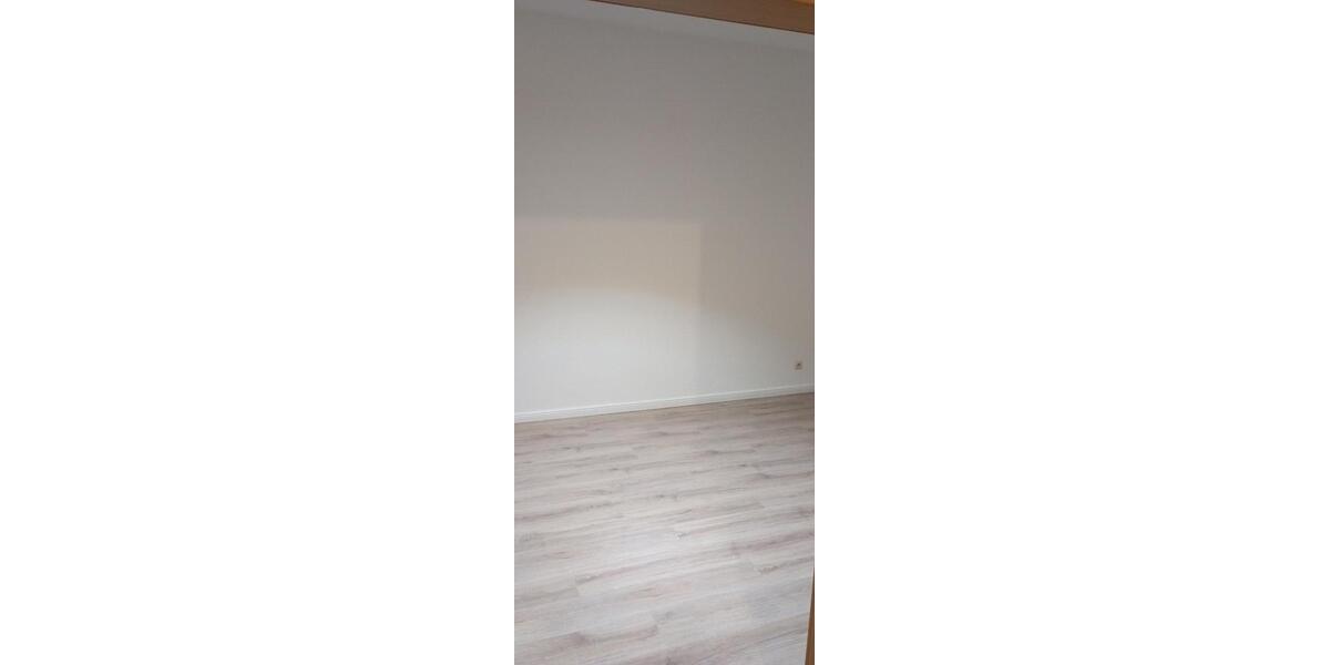 Dachgeschoßwohnung Güstrow - 3 Zimmer, 76 m&sup2;, 417&euro; | Angebot:24441507