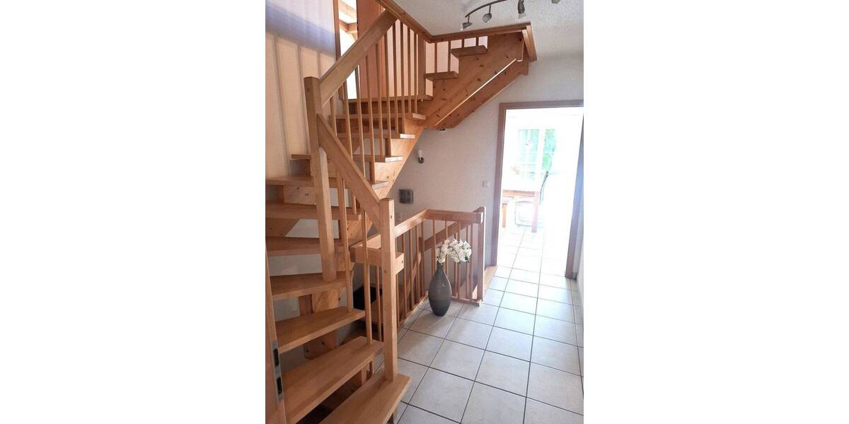 Doppelhaushälfte Wiedergeltingen - 7 Zimmer, 203 m&sup2;, 739.000&euro; | Angebot:26840388