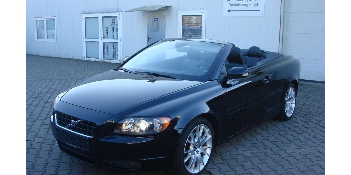 Volvo C70 182.000 km 7.950 &euro; Halle ( Saale ) 06116