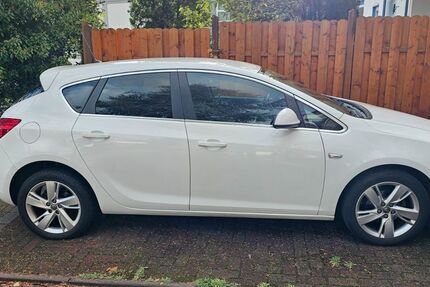 Opel Astra 142.400 km 6.600 &euro; Bochum 44894