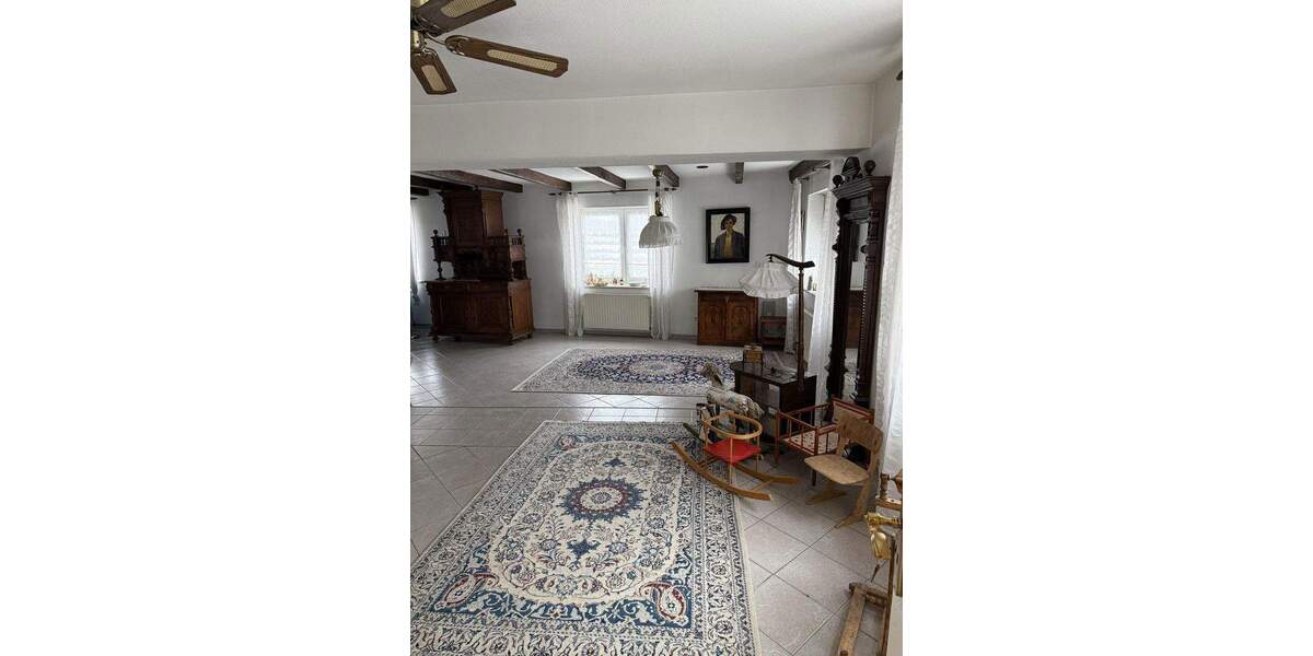 Einfamilienhaus Reichenbach - 8 Zimmer, 249 m&sup2;, 415.000&euro; | Angebot:25364665