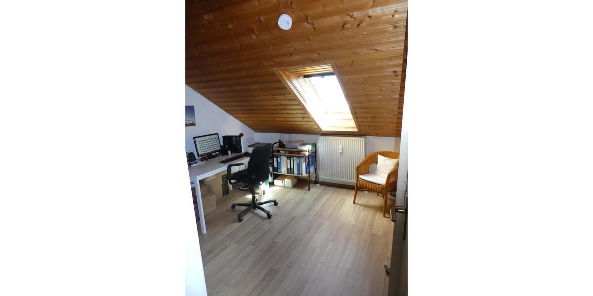 Dachgeschoßwohnung Straubing - 3 Zimmer, 65 m&sup2;, 170.000&euro; | Angebot:26337817
