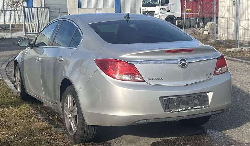 Opel Insignia 240.000 km 2.200 € freising 85356