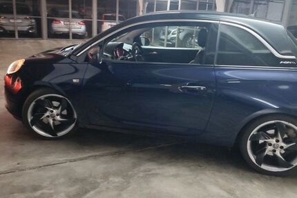 Opel Adam 162.500 km 5.600 &euro; München 81249