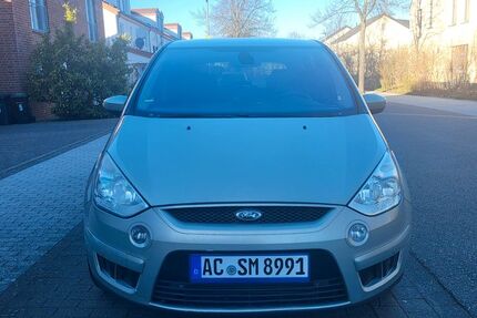 Ford S-Max 242.462 km 3.750 &euro; Würselen 52146