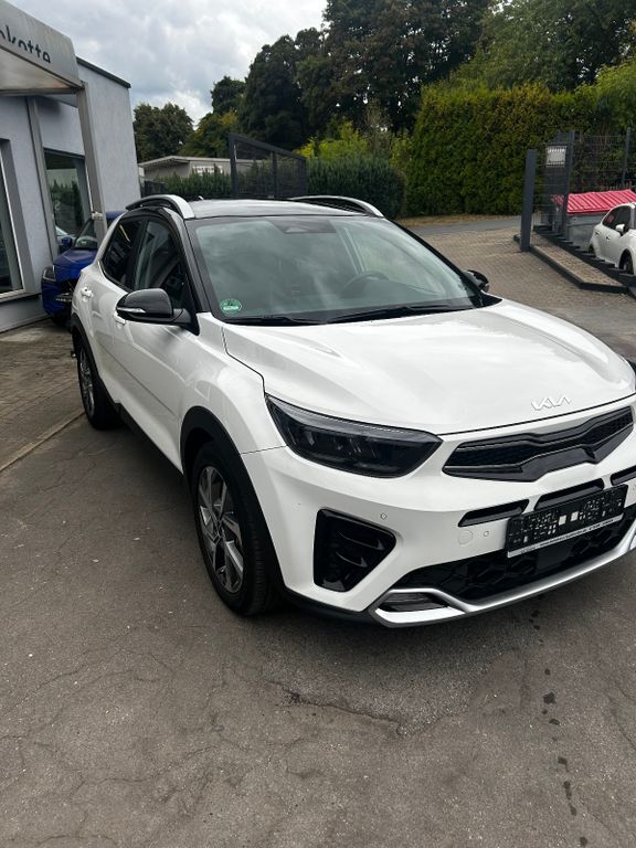 Kia Stonic 42.000 km 20.390 € Gelsenkirchen 45899