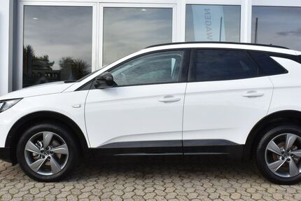 Opel Grandland (X) 16.930 km 22.500 &euro; Grafschaft 53501