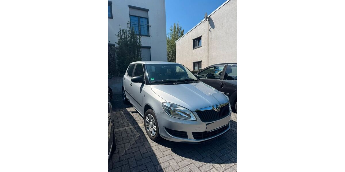 Skoda Fabia 38.393 km 7.499 &euro; Oberhonnefeld-Gierend 56587