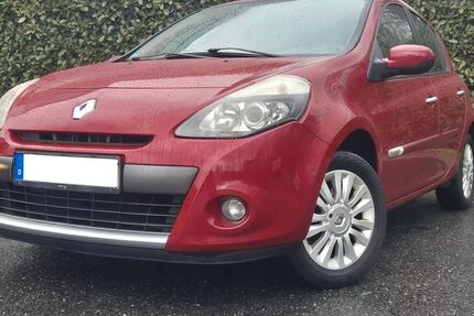 Renault Clio 161.000 km 2.590 &euro; Dortmund 44139