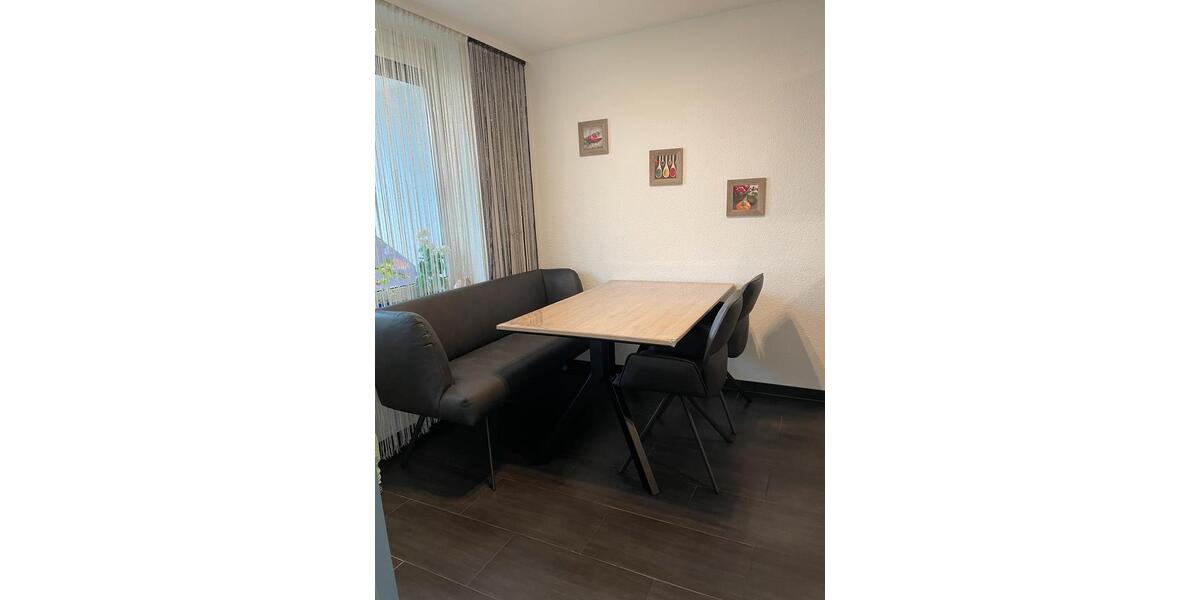 Modernisierte 3,5 Zimmer Wohnung mit Balkon und TGStellplatz 3.5 zimmer