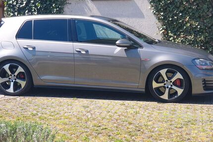VW Golf 119.390 km 15.950 &euro; Großschönau 02779