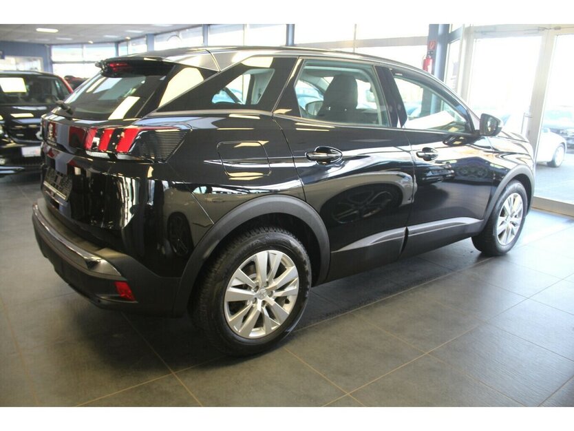 Peugeot 3008 PureTech 130 Stop&Start Crossway 39.028 km 14.980 € Euskirchen 53881