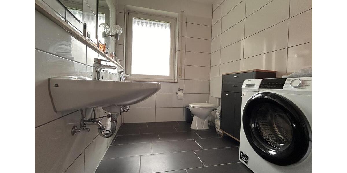 Etagenwohnung Goldenstedt - 4 Zimmer, 110 m&sup2;, 800&euro; | Angebot:26717573