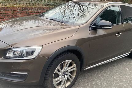 Volvo V60 Cross Country 217.000 km 11.800 &euro; Idstein 65510