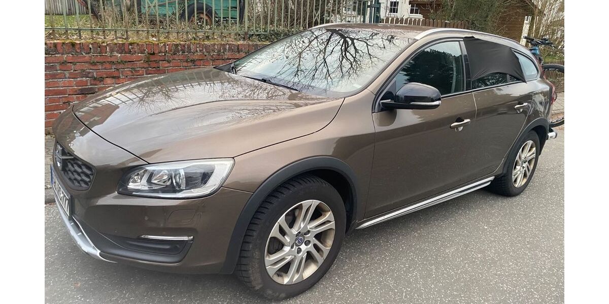 Volvo V60 Cross Country 217.000 km 11.800 &euro; Idstein 65510