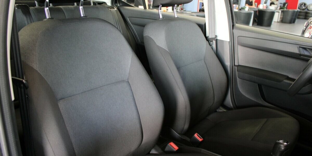 Skoda Fabia 1.0 MPI Cool Edition 66.971 km 8.980 &euro; Euskirchen 53881