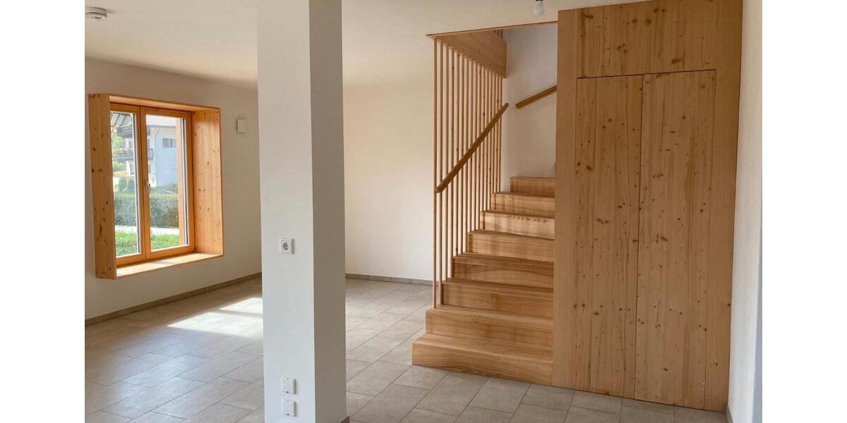 Maisonettenwohnung Bad Wiessee - 3.5 Zimmer, 109 m&sup2;, 2.290&euro; | Angebot:26689374