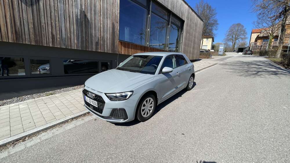 Audi A1 10.000 km 24.400 &euro; Altdorf 84032