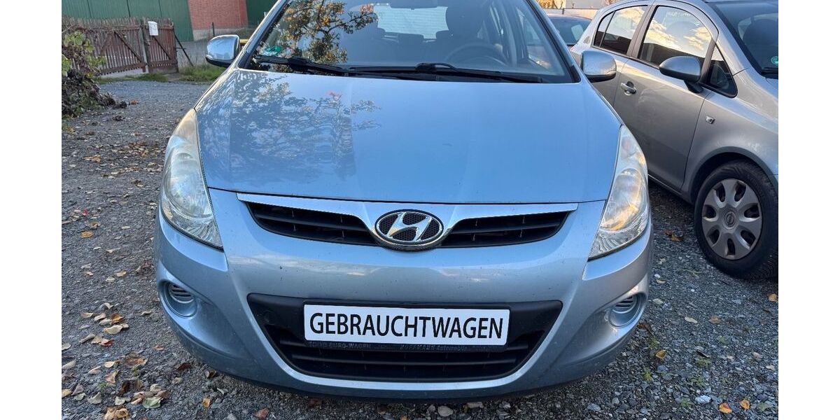 Hyundai i20 148.000 km 3.650 &euro; Adersheim 38304