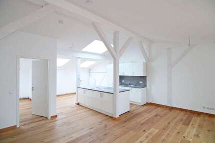 Wohnung zum Mieten in Berlin 3.249,76 € 170 m²
