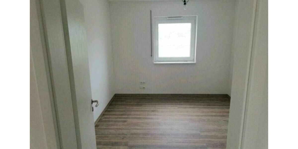 Etagenwohnung Bad Königshofen im Grabfeld - 3 Zimmer, 76 m&sup2;, 800&euro; | Angebot:24347486