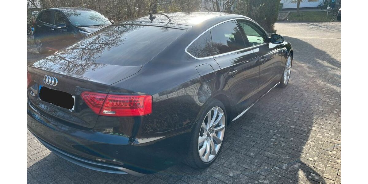 Audi A5 136.000 km 16.999 &euro; Bad Salzuflen 32108