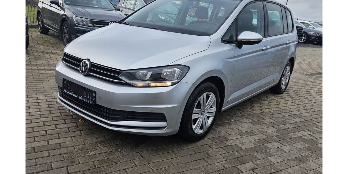 VW Touran 140.610 km 11.450 &euro; Calden 34379