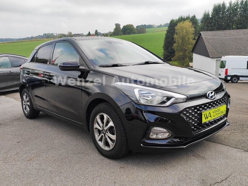 Hyundai i20 93.004 km 11.995 € Halver 58553