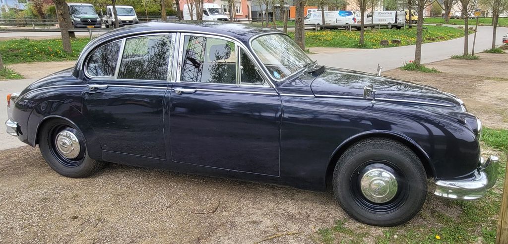 Jaguar MK II 147.500 km 16.900 &euro; Kenn 54344