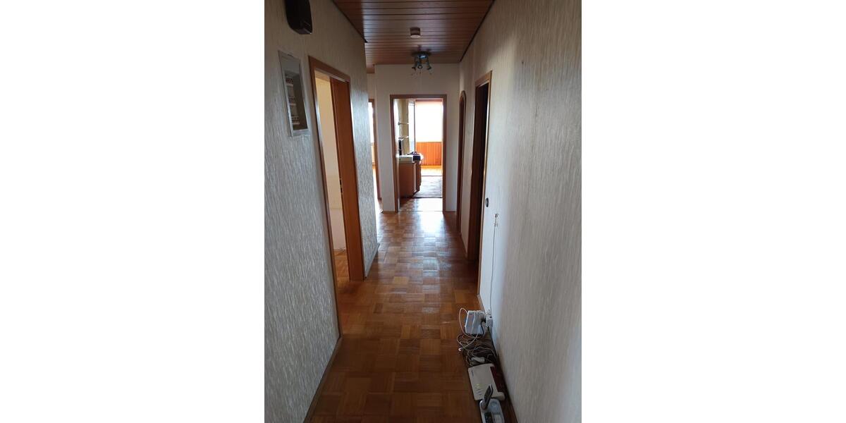 Etagenwohnung Baunatal - 4 Zimmer, 88 m&sup2;, 220.000&euro; | Angebot:27096184