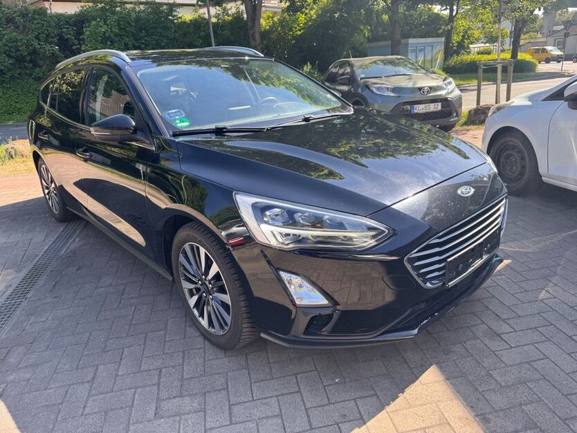 Ford Focus 153.700 km 9.990 € Kaiserslautern 67659