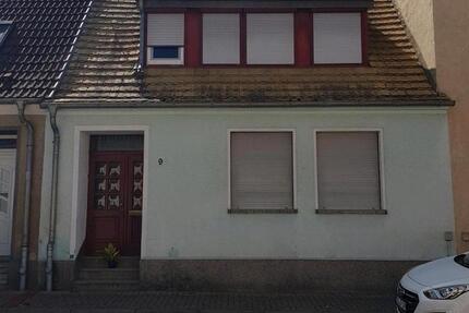 Haus Dessau-Roßlau Brambach - 4 Zimmer, 75 m&sup2;, 80.000&euro; | Angebot:27535212