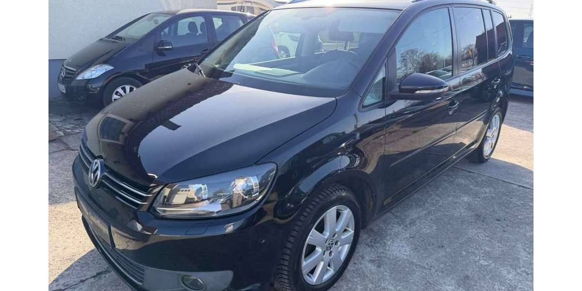 VW Touran 227.000 km 5.950 &euro; Sindelfingen/Stuttgart 71069