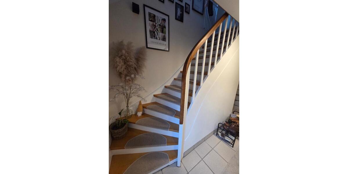 Heimeliges Einfamilienhaus mit Garage und viel Stauraum 4 zimmer