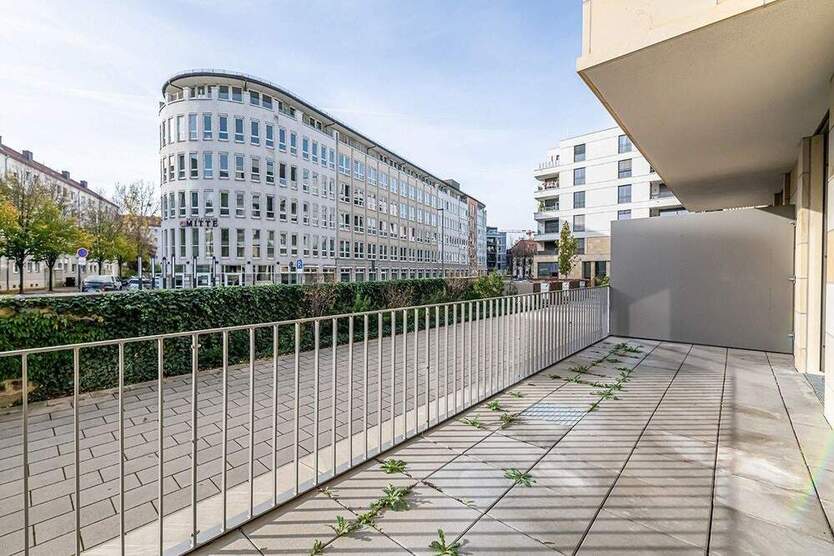 Schicke Neubauwohnung im Palais am Herzogin Garten. Mit großer Terrasse, EBK, Ankleide, Parkett,... 2 zimmer