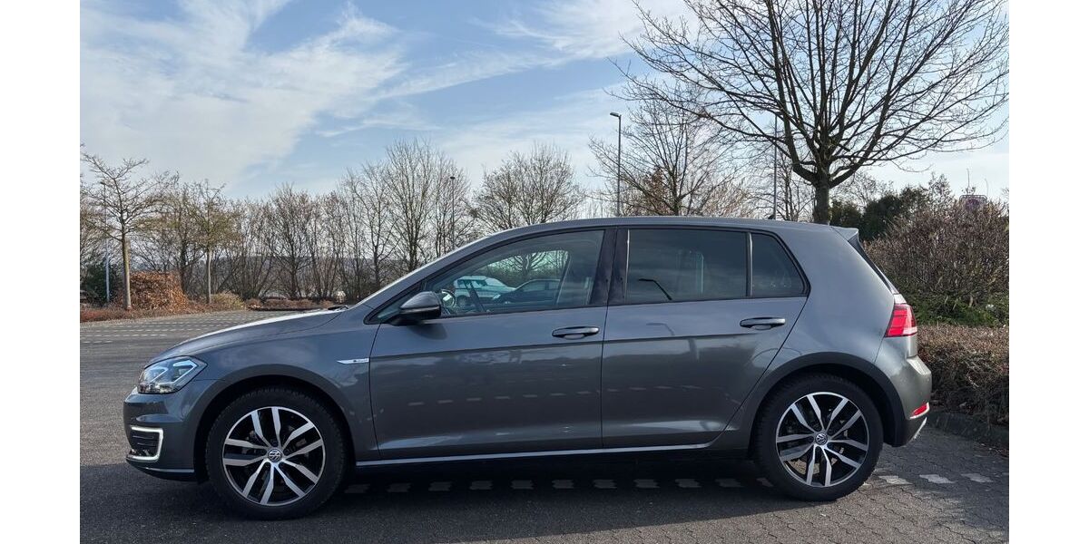 VW Golf 41.500 km 14.500 &euro; Bonn 53225