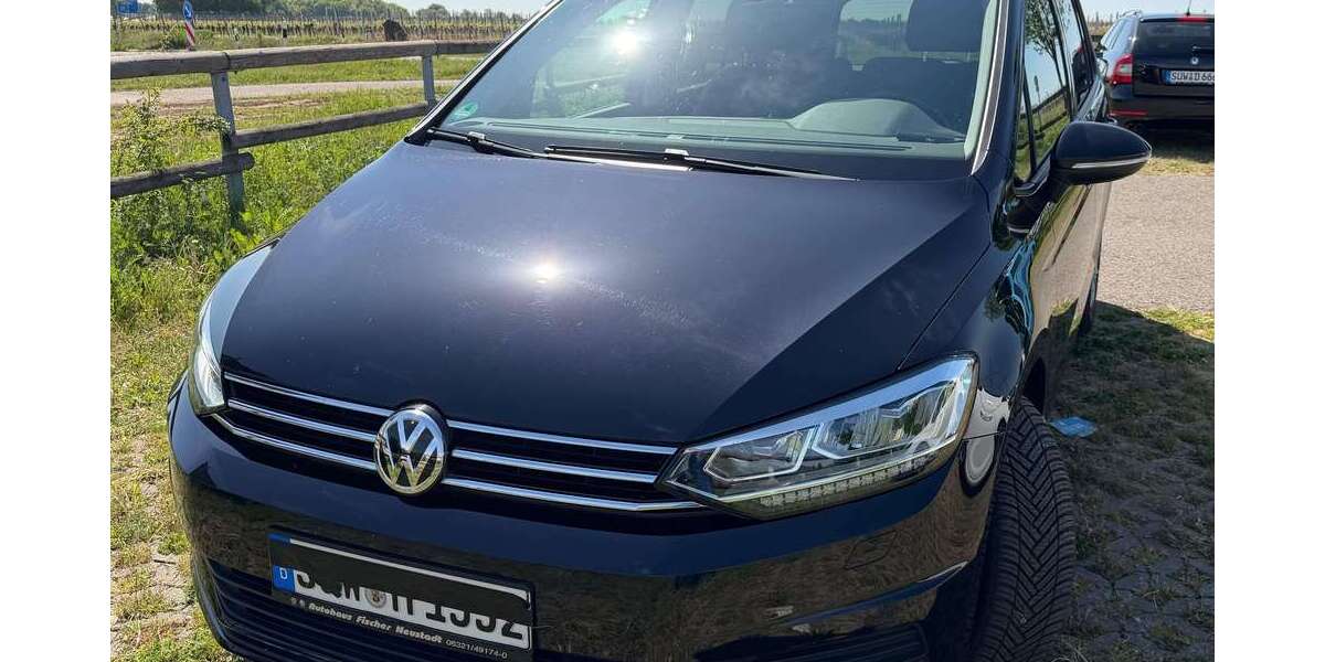 VW Touran 60.000 km 23.900 &euro; Edesheim 67483