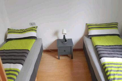 Haus Bad Oeynhausen Rehme - 17 Zimmer, 220 m&sup2;, 100&euro; | Angebot:25838896