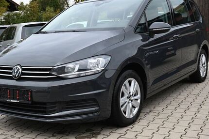 VW Touran 107.000 km 24.500 € Petting /Waging am See 83367