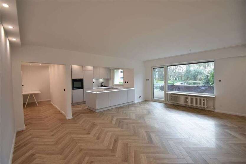 Wohnung zum Kaufen in Neuss 345.000 € 90 m²